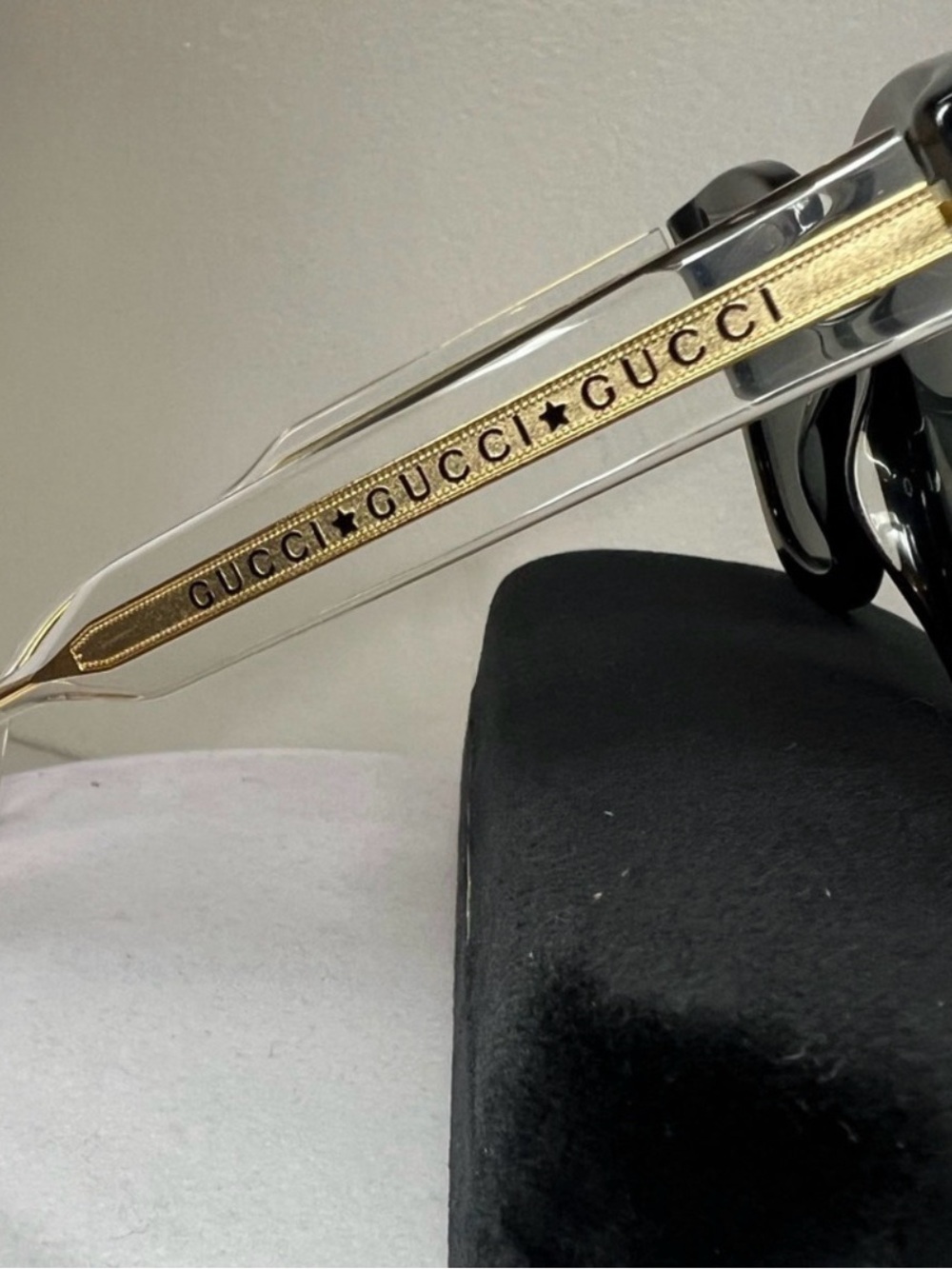 GUCCI Sunglasses, NEW - Picture 6 of 7